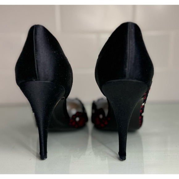 Vintage Gucci Heels Size 7.5 Women’s Red and Black Made In Italy 80s Pumps - Picture 4 of 14